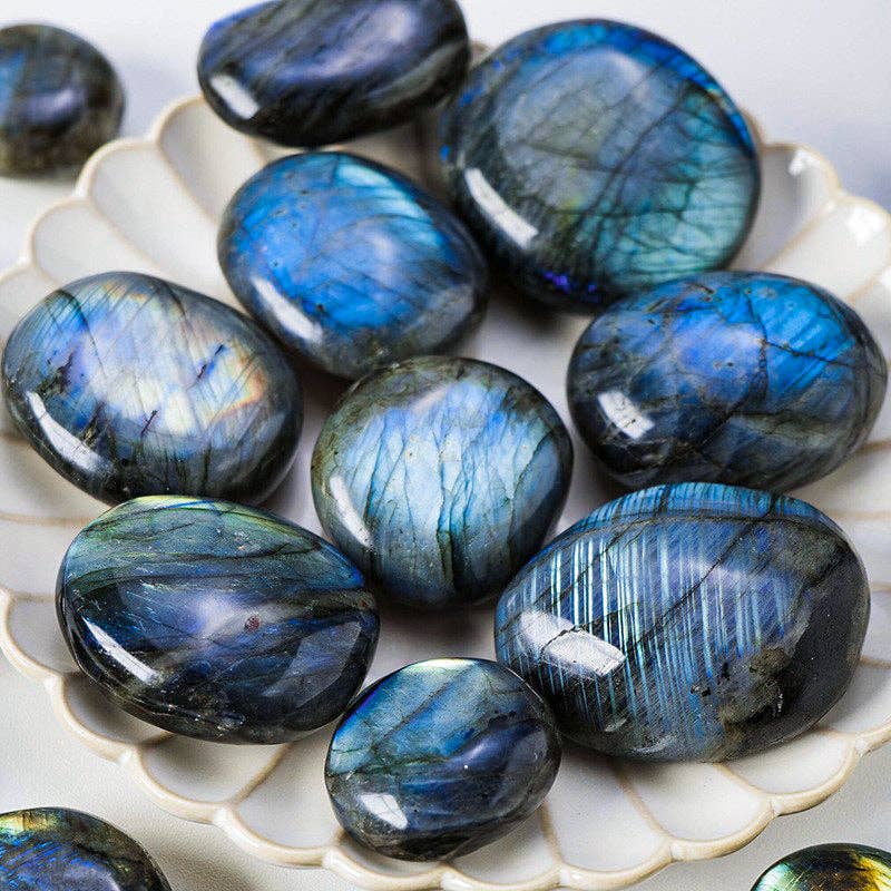 Crystal - Labradorite Palm Stone