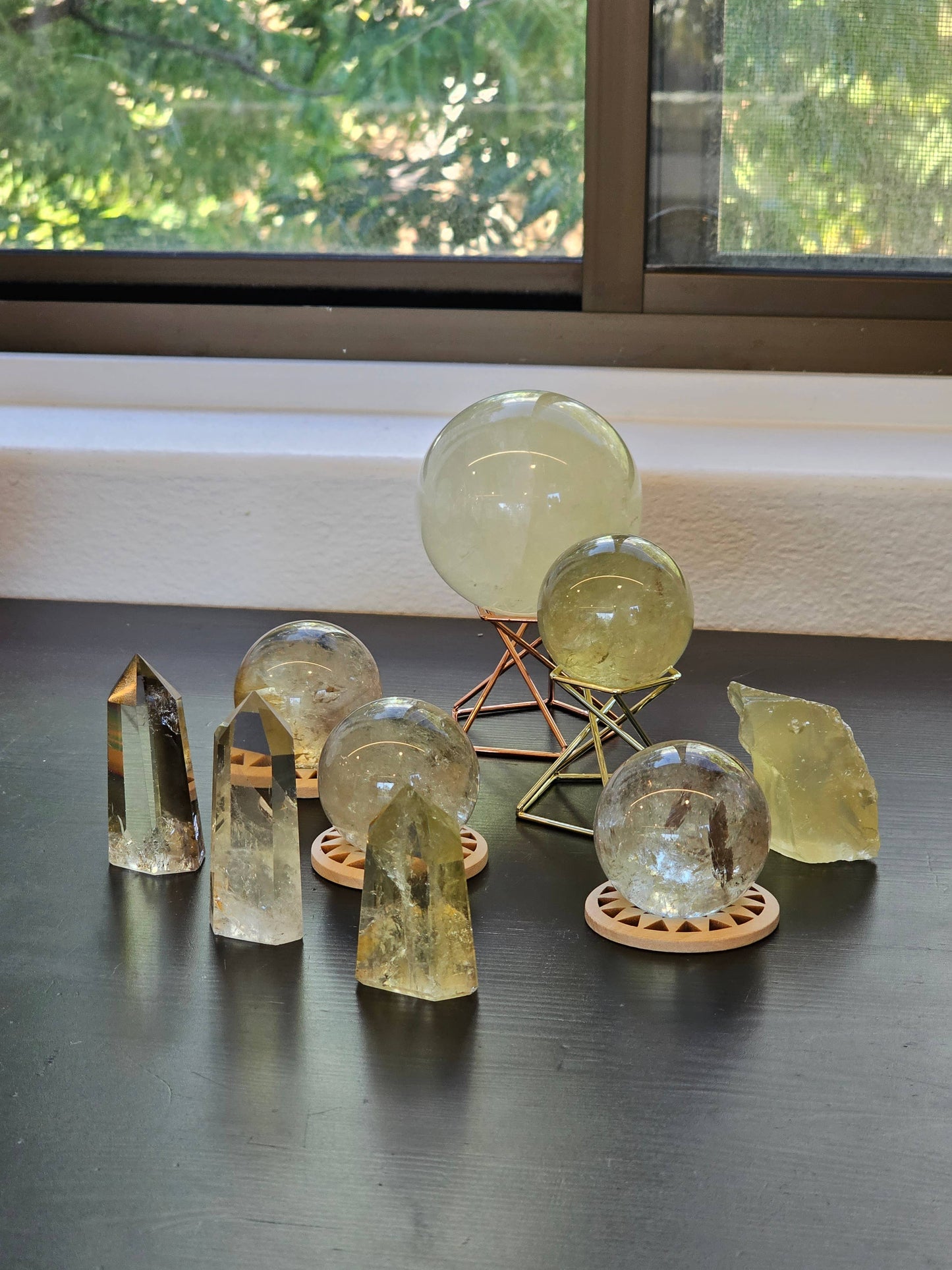 Crystal - AAAA Grade Brazilian Citrine Tower Point Generator
