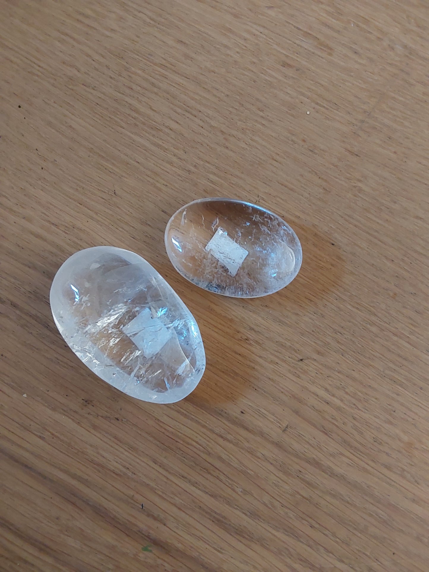 Crystal-Quartz palmstone medium