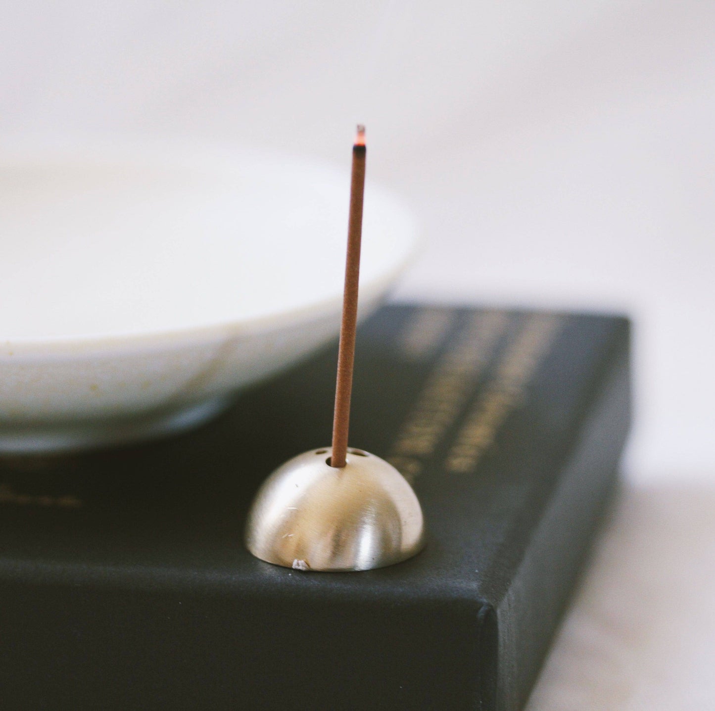 PORCELAIN INCENSE DISH ~ Sandstone Quartz