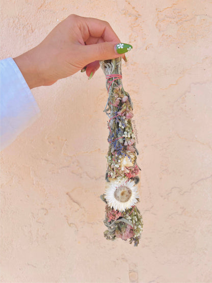 PRAIRIE Floral Sage Smudge Bundle - Botanical Smoke Cleanser